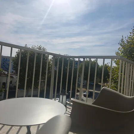 Apartment Dinasty Apartament Empuriabrava